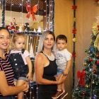 O bom velhinho continua recebendo visita em sua casa. E você, já fez a sua?