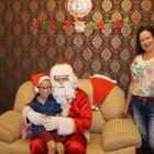 O bom velhinho continua recebendo visita em sua casa. E você, já fez a sua?