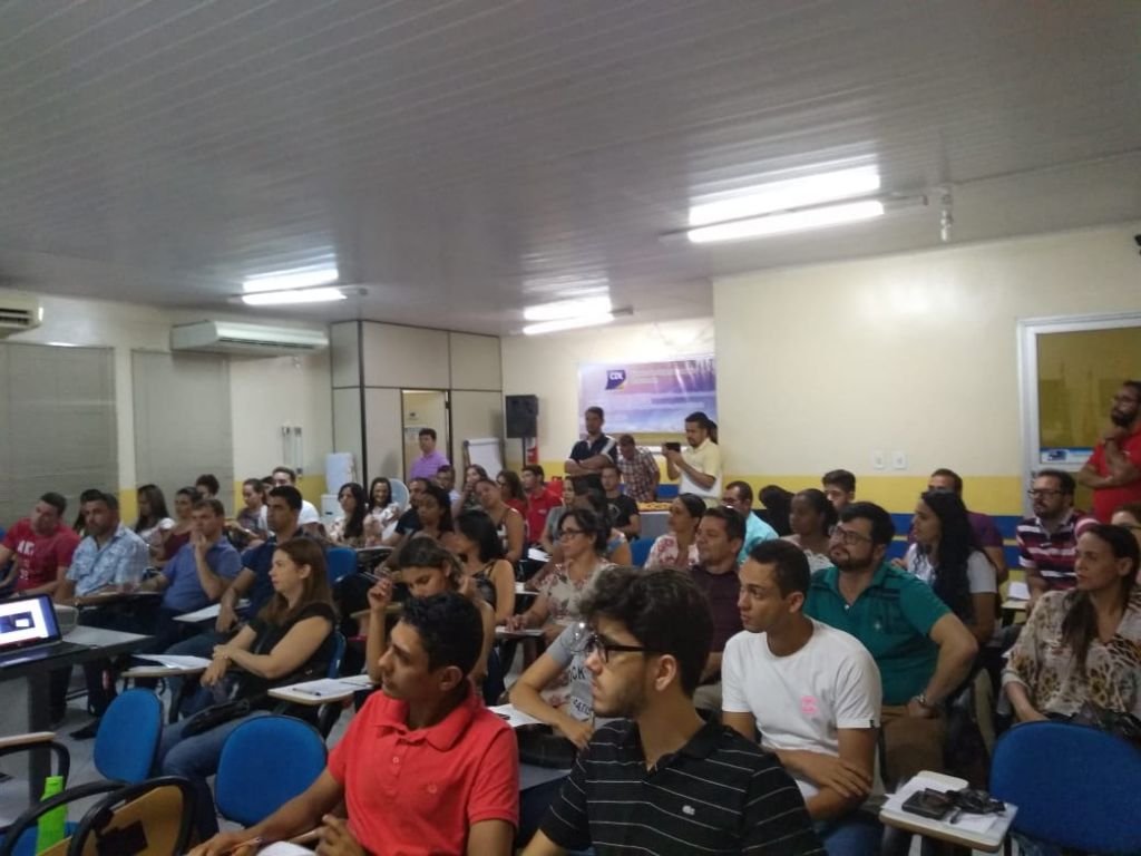 A CDL de Brumado em parceria com o SEBRAE promoveu workshop sobre mídias sociais para aumento de vendas