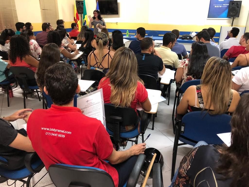 A CDL de Brumado em parceria com o SEBRAE promoveu workshop sobre mídias sociais para aumento de vendas