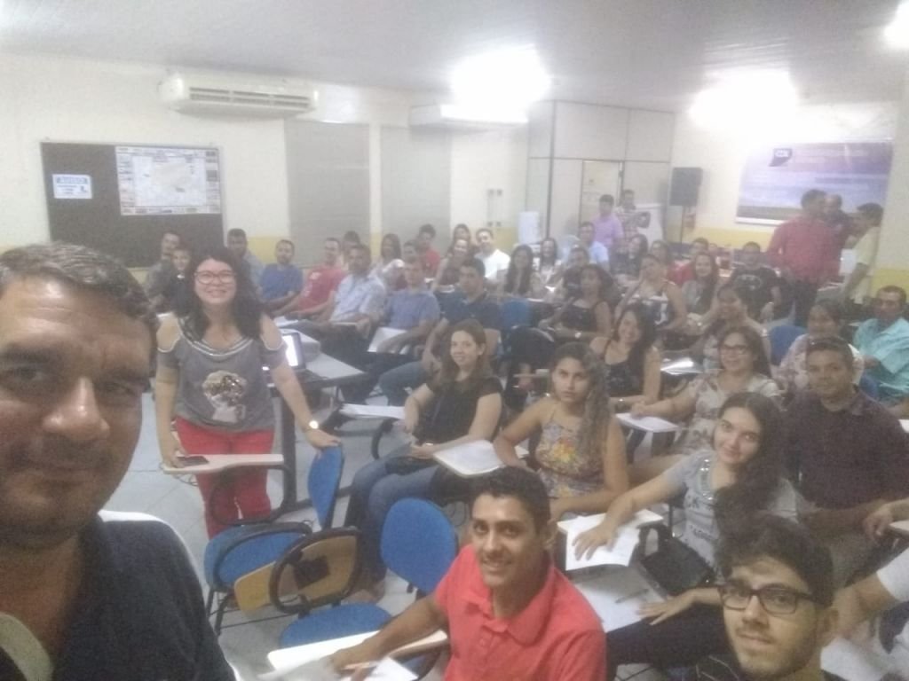 A CDL de Brumado em parceria com o SEBRAE promoveu workshop sobre mídias sociais para aumento de vendas