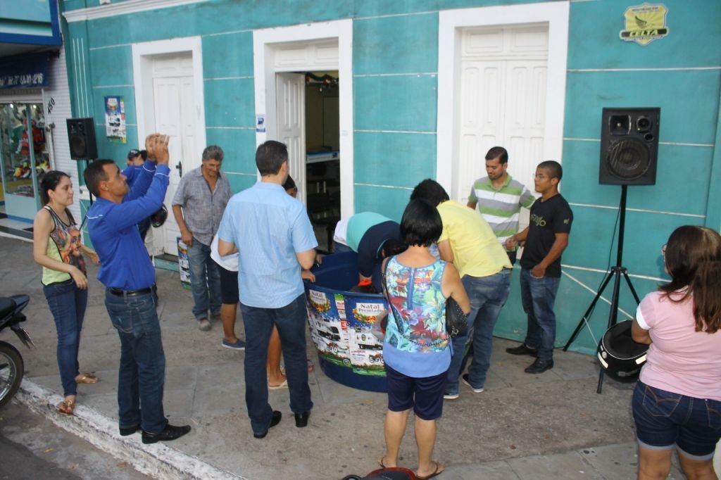 SORTEADOS OS GANHADORES DA CAMPANHA DA CDL NATAL PREMIADO É NO COMÉRCIO DE BRUMADO