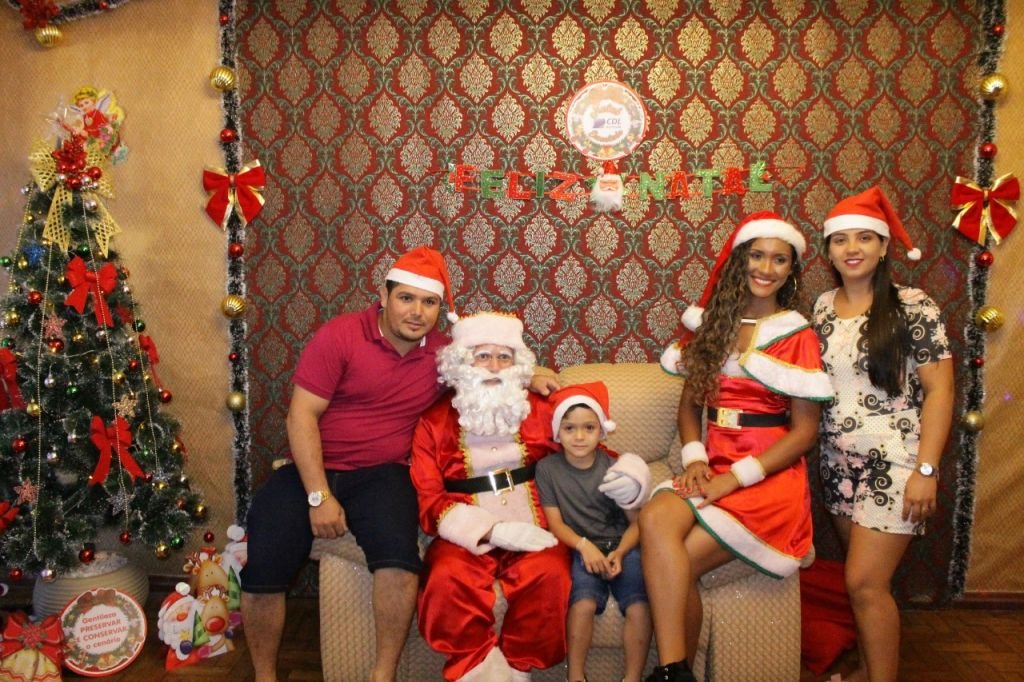 A alegria continua na casa do papai noel!