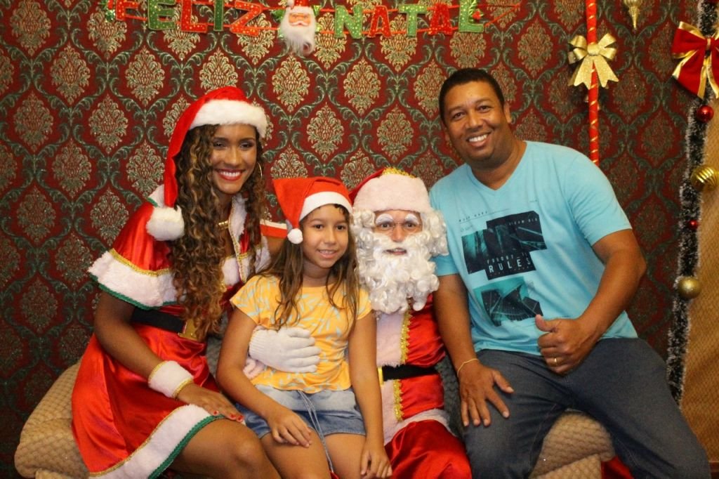 A alegria continua na casa do papai noel!