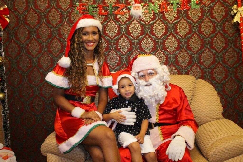 A alegria continua na casa do papai noel!