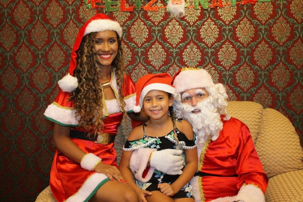 A alegria continua na casa do papai noel!