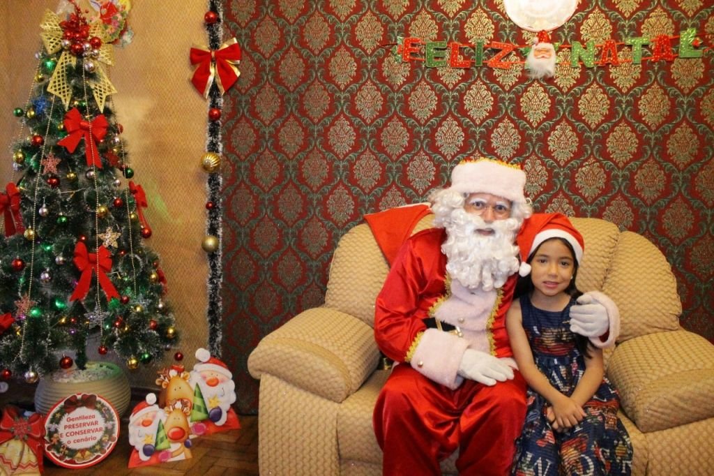 A alegria continua na casa do papai noel!