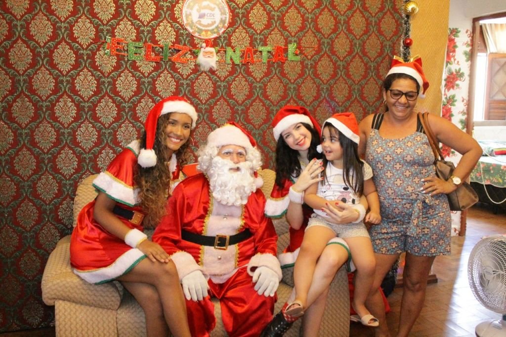A alegria continua na casa do papai noel!
