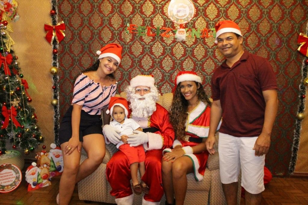 A alegria continua na casa do papai noel!