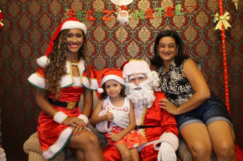 A alegria continua na casa do papai noel!