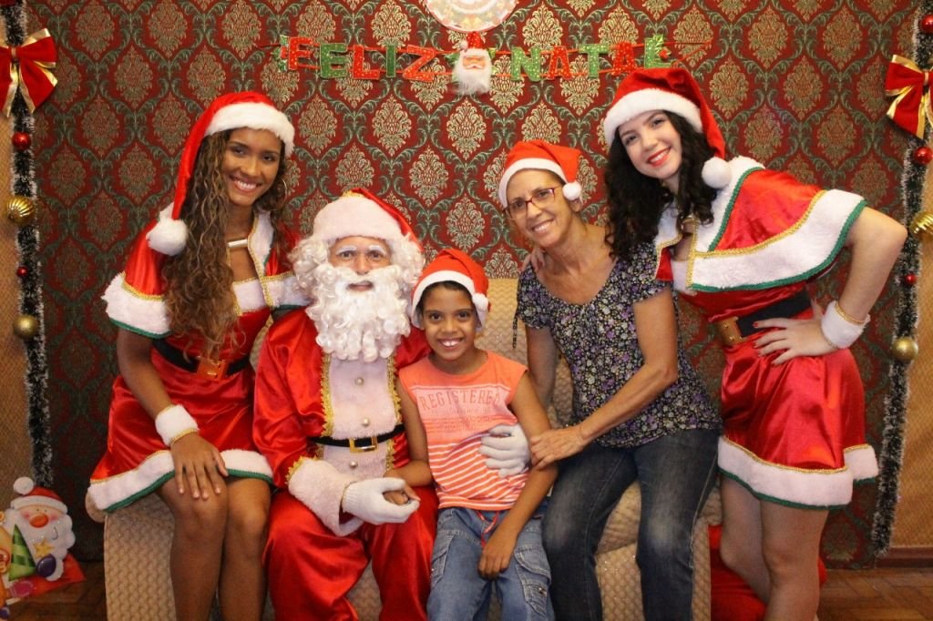 A alegria continua na casa do papai noel!