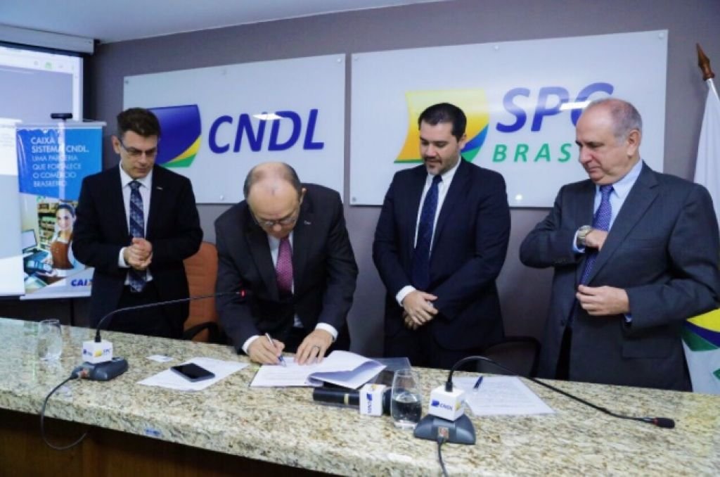 CNDL E CAIXA LANÇAM O PROGRAMA PARA FINANCIAMENTO “AVANÇA VAREJO”