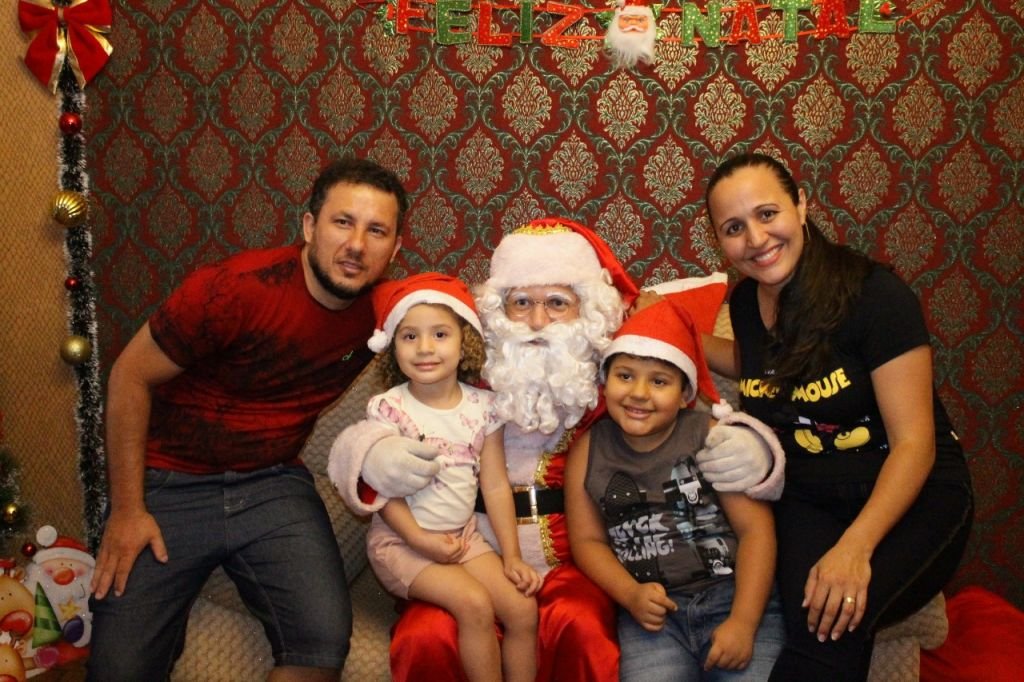 A alegria continua na Casa do Papai Noel!