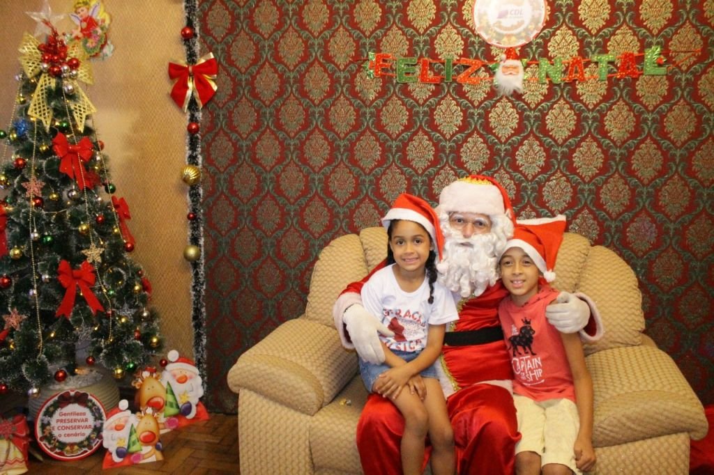 A alegria continua na Casa do Papai Noel!