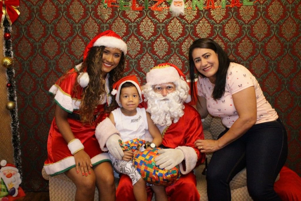 A alegria continua na Casa do Papai Noel!