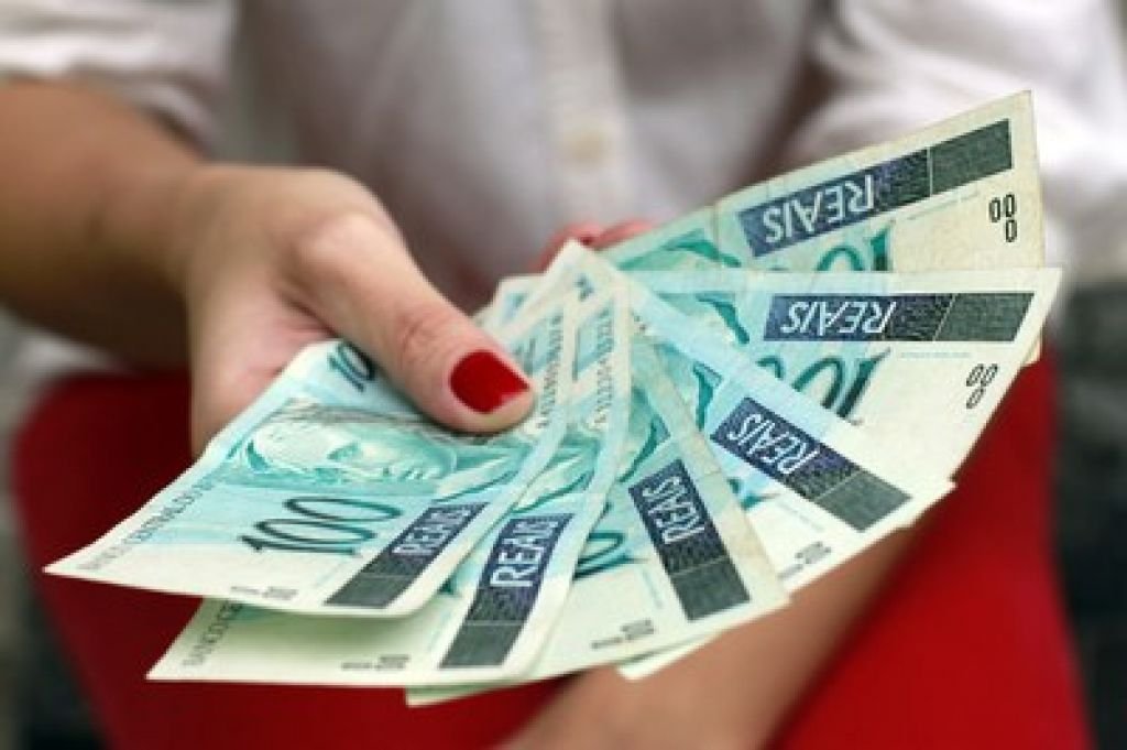 Governo divulga calendário para saques do PIS/Pasep
