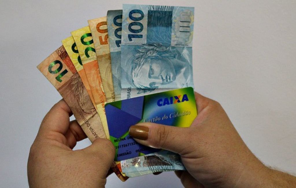 Cerca de 2 milhões de pessoas não sacaram o PIS/Pasep; prazo termina dia 30