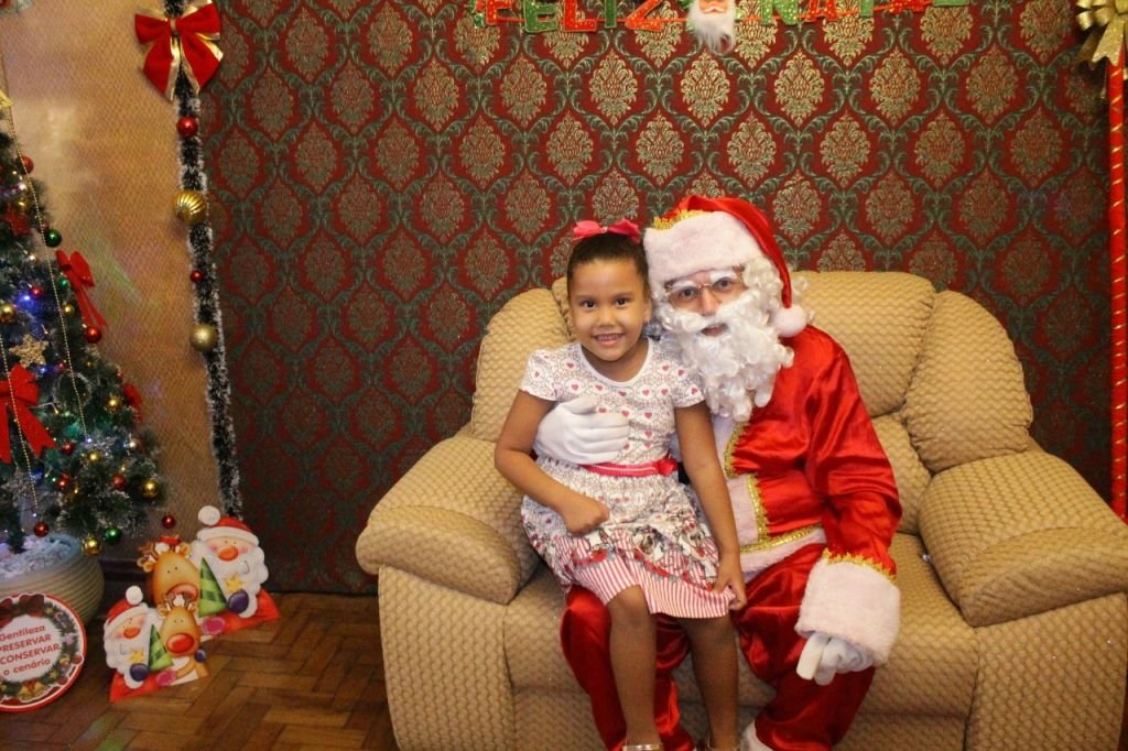 CDL de Brumado apresenta a Casa do Papai Noel