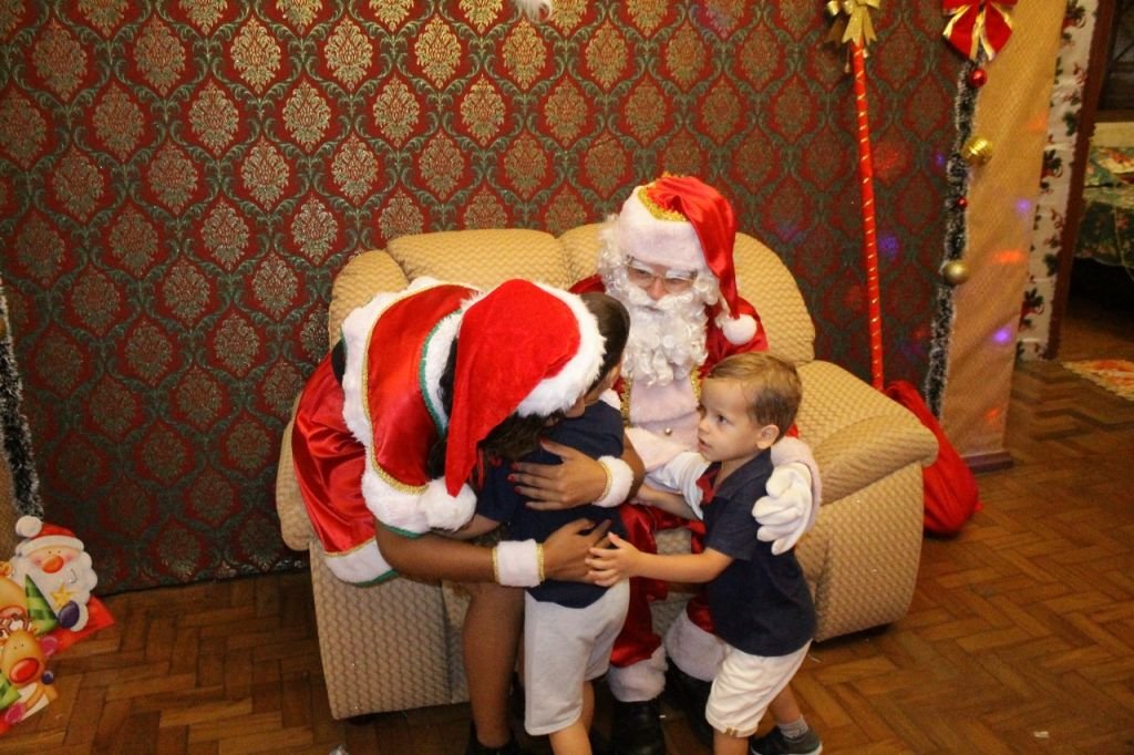 CDL de Brumado apresenta a Casa do Papai Noel